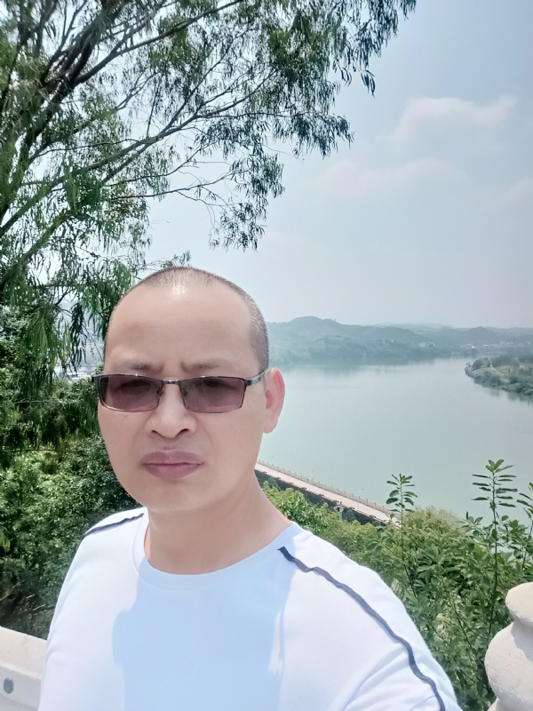 随缘随性的第一张照片--肇庆基督教相亲网